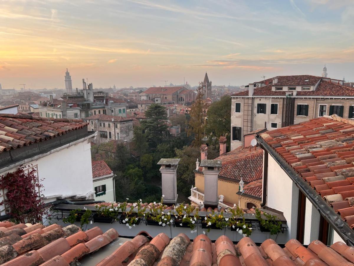 Attico Canal Grande A Palazzo Contarini Corfu Velence Kültér fotó